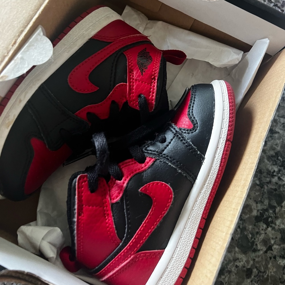 Jordan 1 mid 7c